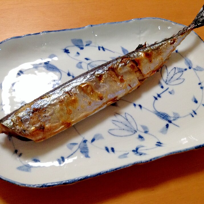 魚焼きグリルで焼き秋刀魚